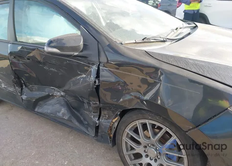 2016 Toyota Corolla S Plus z USA, uszkodzony, nr VIN 2T1BURHE7GC544271